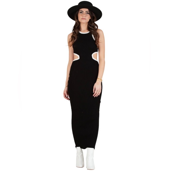 Lucca Couture Dresses & Skirts - Lucca Knit Sweater Dress L